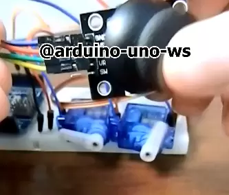 Управление двумя сервоприводами SG-90 джойстиком